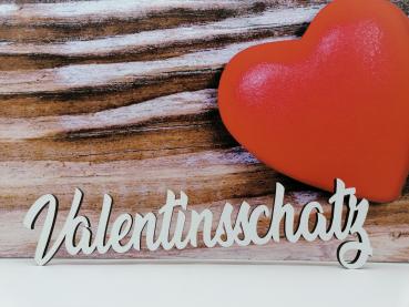 Schriftzug Valentinsschatz aus Holz in weiß zum Valentinstag
