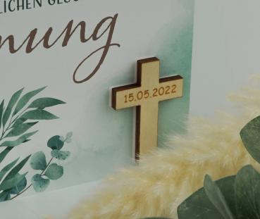 Karte zur Firmung Eukalyptus mit Umschlag und Holzkreuz mit Gravur